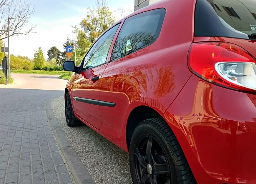 Renault Clio cena 14500 przebieg: 170000, rok produkcji 2011 z Elbląg małe 326